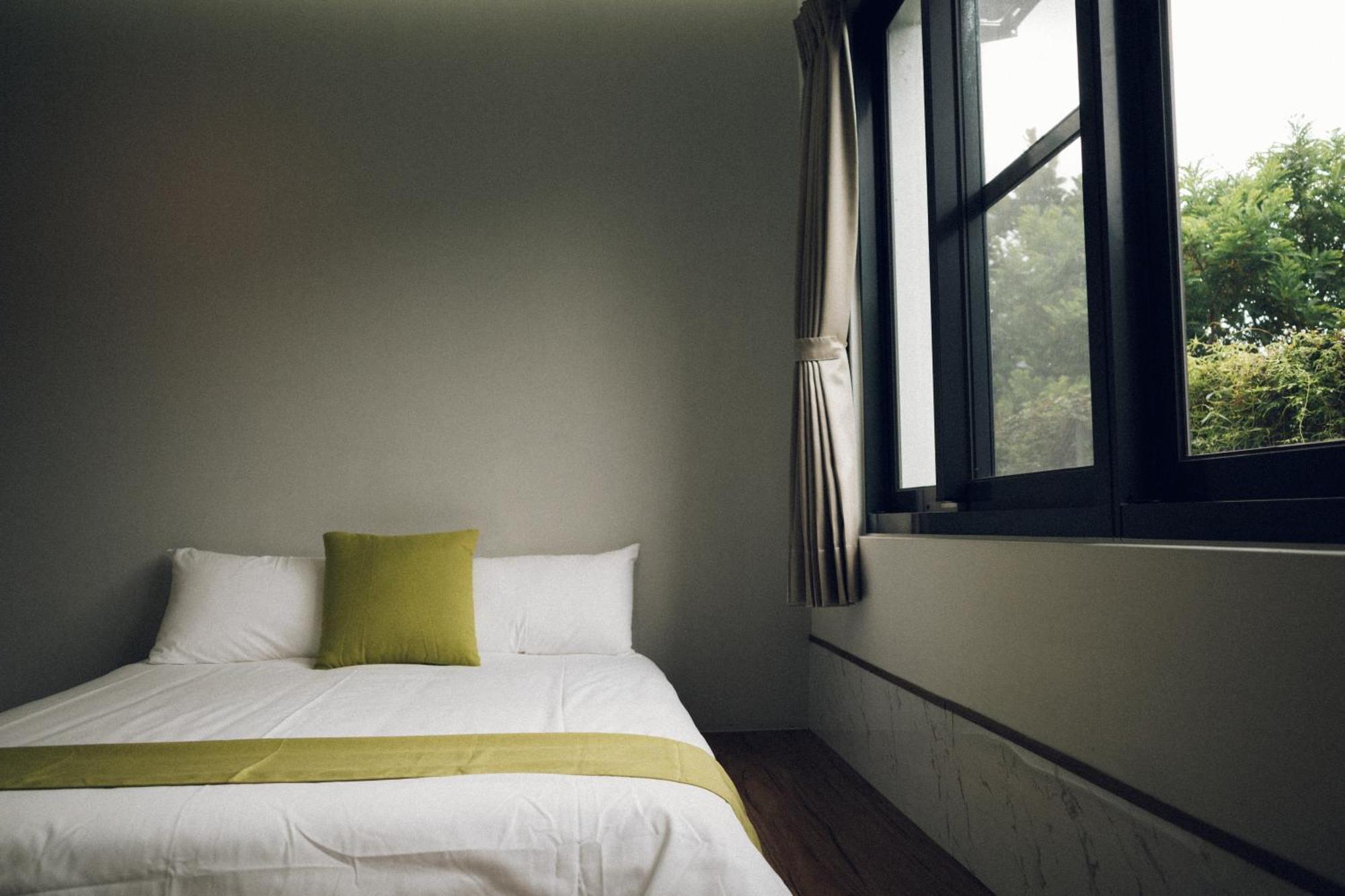 蘊慢築 茶花藝主題民宿 Yun Man Zhu Homestay Gongguan Exterior photo
